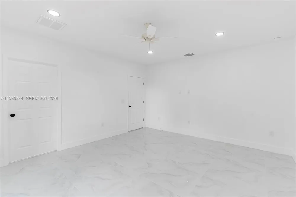 3117 W 64th W Lehigh Acres, FL 33971