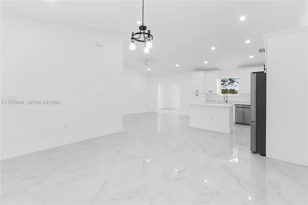 3117 W 64th W Lehigh Acres, FL 33971
