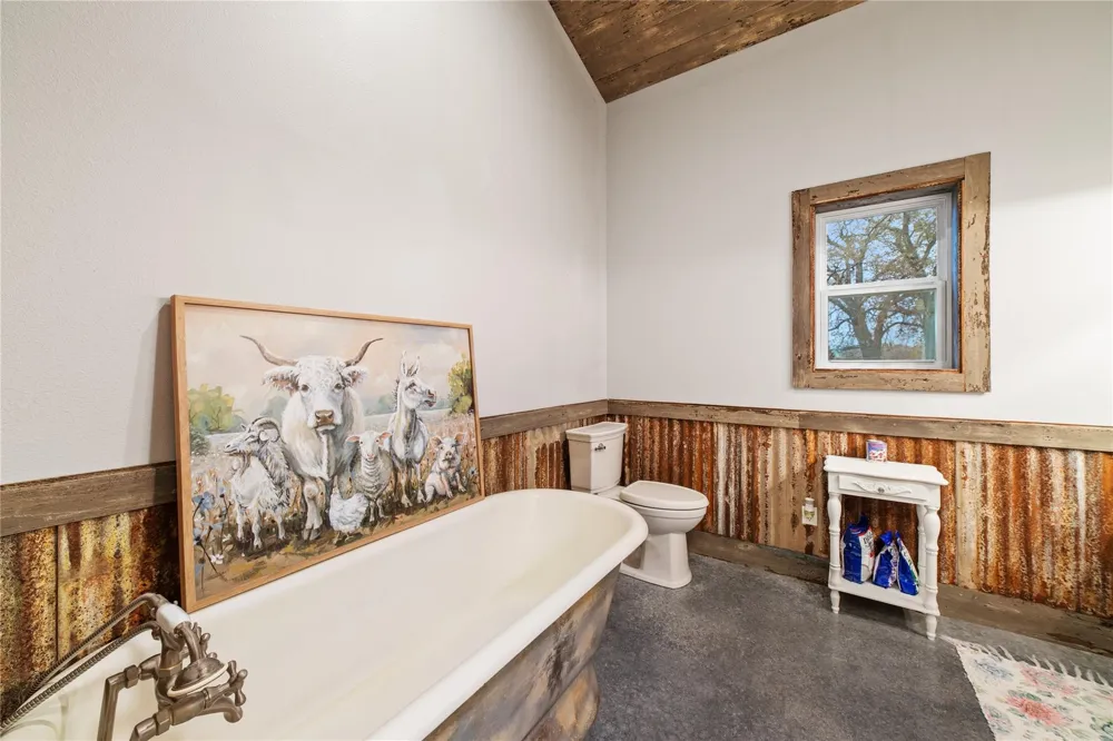 355 County Road 144 Comanche, TX 76442