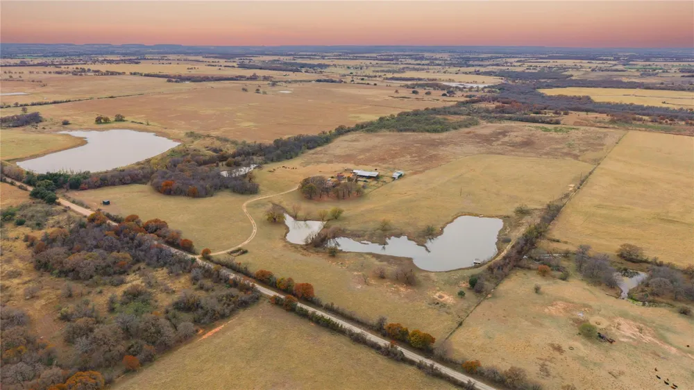 355 County Road 144 Comanche, TX 76442