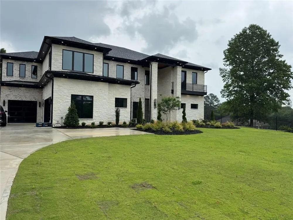 3425 Thompson Mill Road Buford, GA 30519