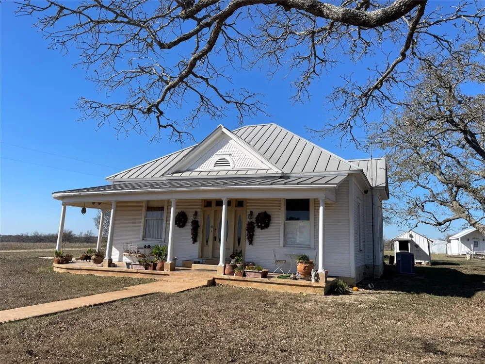 15657 Fm 86 Dale, TX 78616
