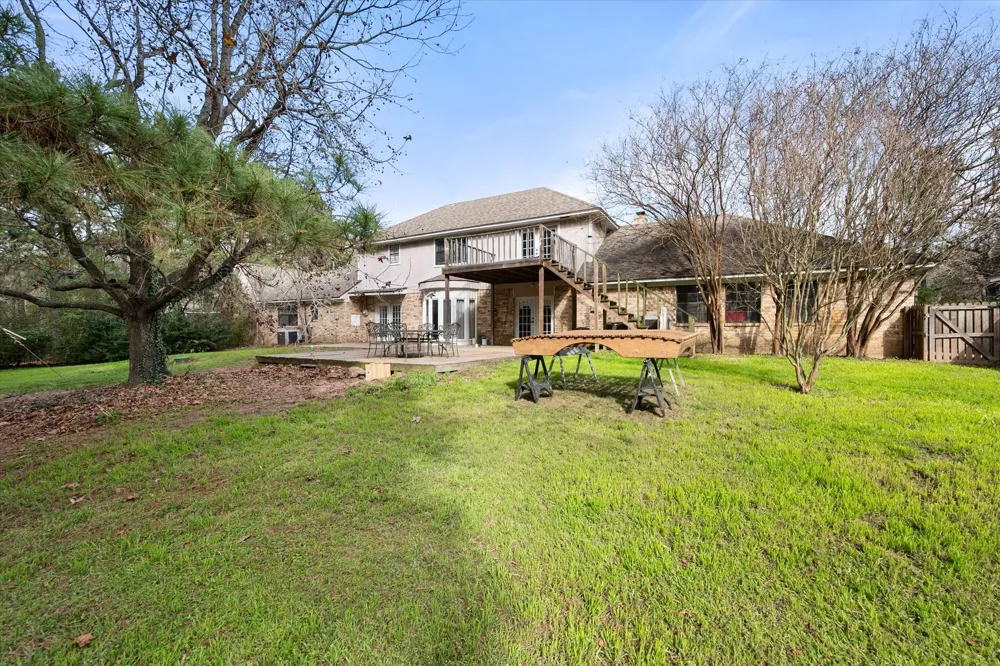 6951 E County Road 315 Buffalo, TX 75831