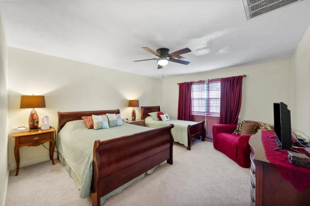 6951 E County Road 315 Buffalo, TX 75831