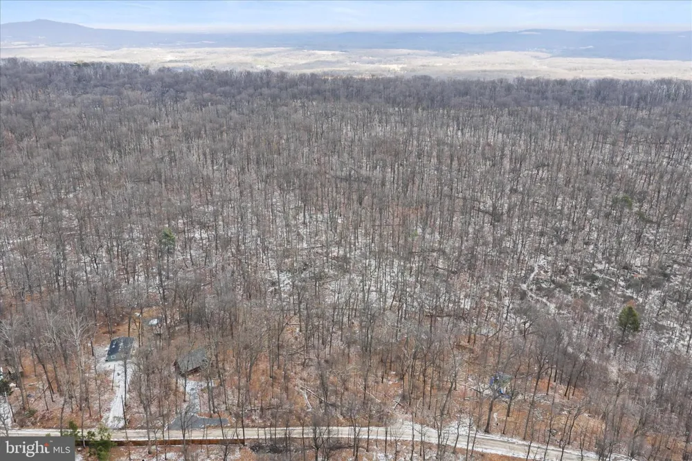 448 MAVERICK TRAIL Hedgesville, WV 25427