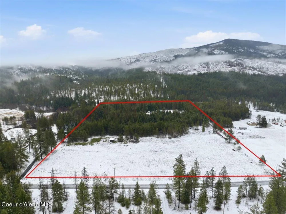 2495 Hoo Doo Loop Oldtown, ID 83822