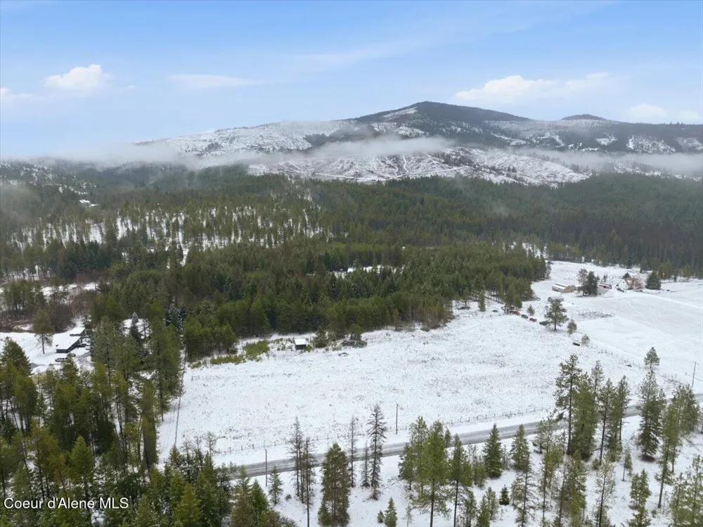 2495 Hoo Doo Loop Oldtown, ID 83822