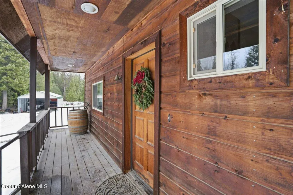 2495 Hoo Doo Loop Oldtown, ID 83822
