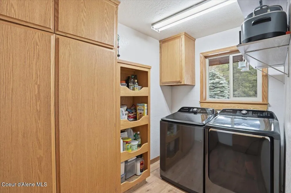 2495 Hoo Doo Loop Oldtown, ID 83822
