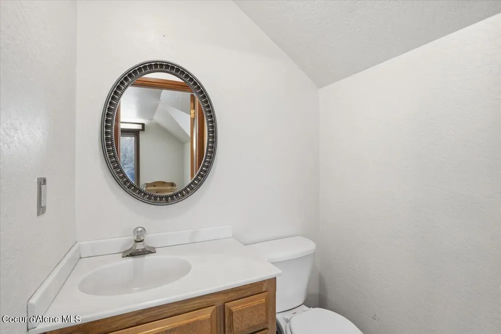 2495 Hoo Doo Loop Oldtown, ID 83822