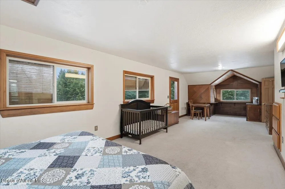 2495 Hoo Doo Loop Oldtown, ID 83822