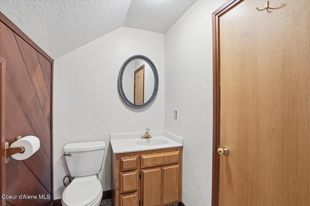 2495 Hoo Doo Loop Oldtown, ID 83822