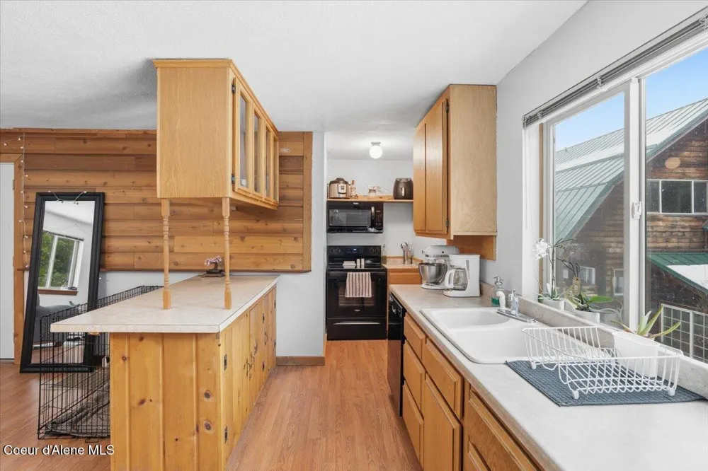 2495 Hoo Doo Loop Oldtown, ID 83822