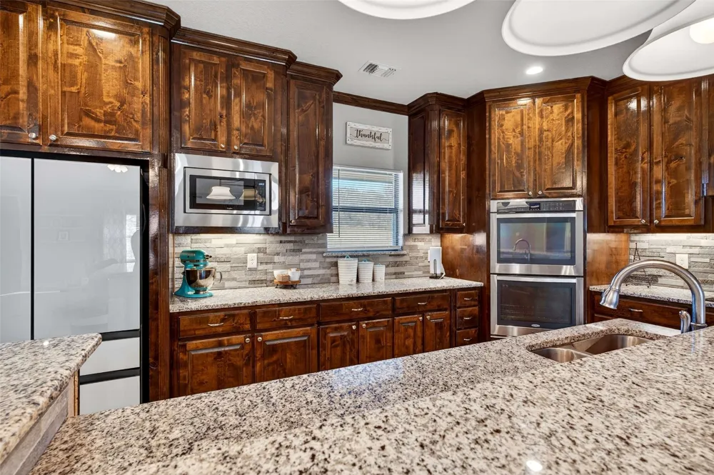 1081 County Road 3591 Paradise, TX 76073
