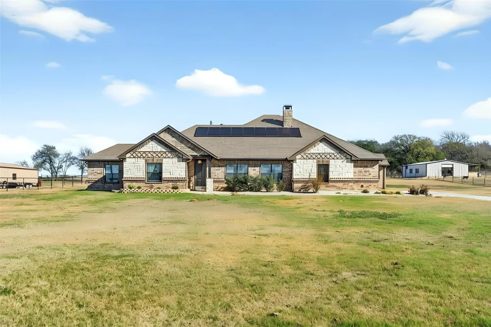 1081 County Road 3591 Paradise, TX 76073