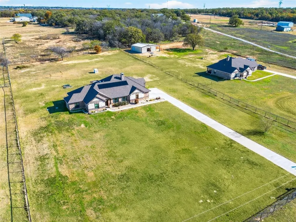 1081 County Road 3591 Paradise, TX 76073
