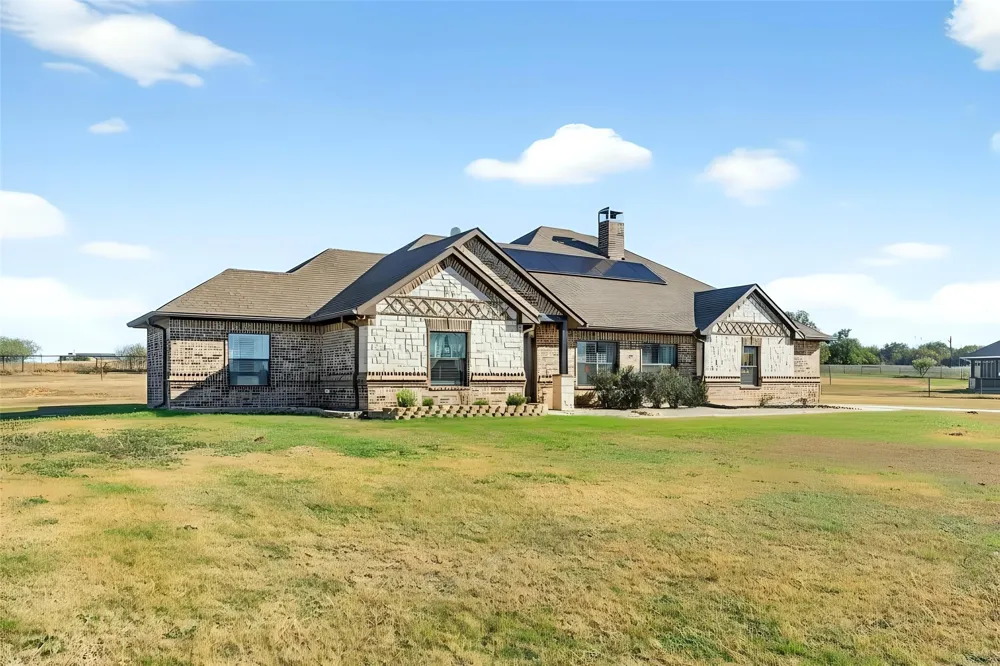 1081 County Road 3591 Paradise, TX 76073