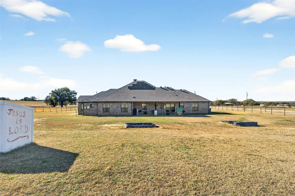 1081 County Road 3591 Paradise, TX 76073