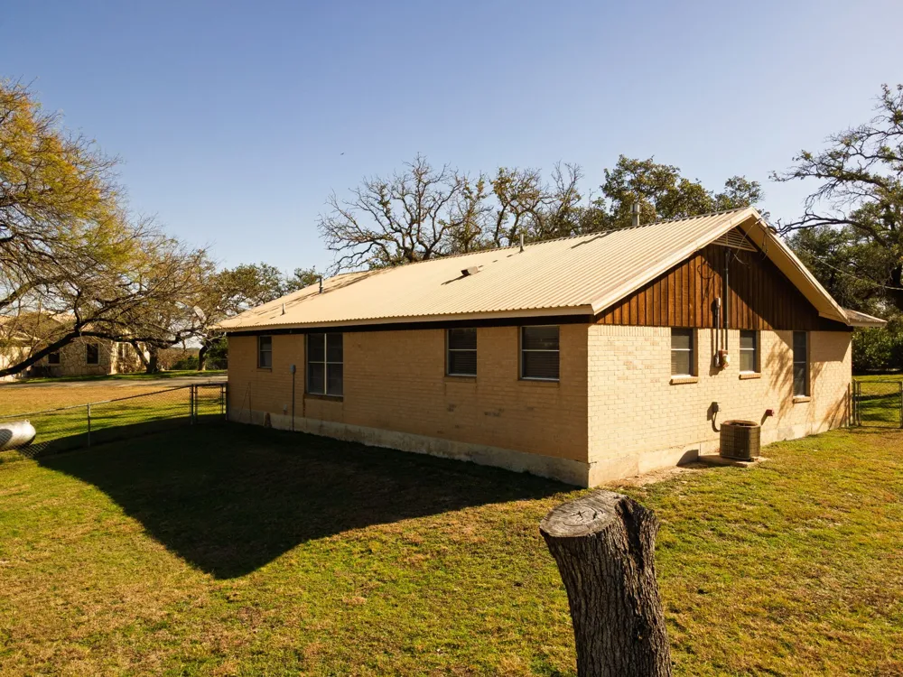 1003 Ridge St Lampasas, TX 76550