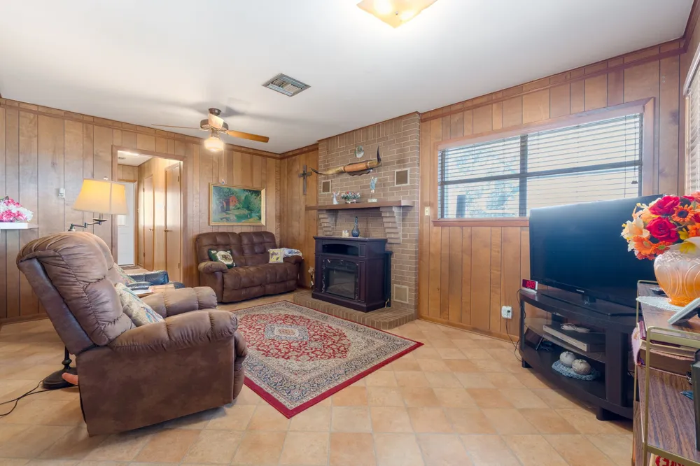 1003 Ridge St Lampasas, TX 76550