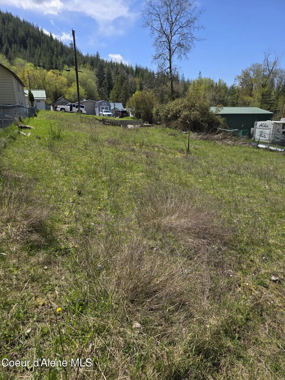 821 Lower Page Road Smelterville, ID 83868