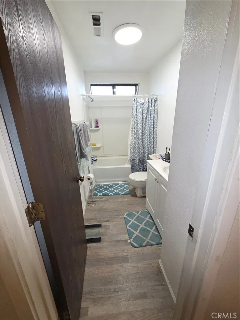 573 North Street Corning, CA 96021