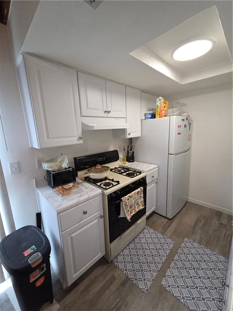 573 North Street Corning, CA 96021