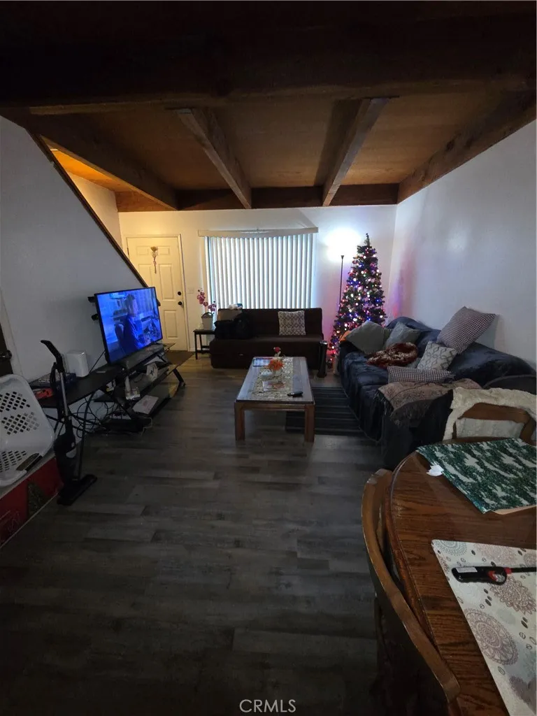 573 North Street Corning, CA 96021