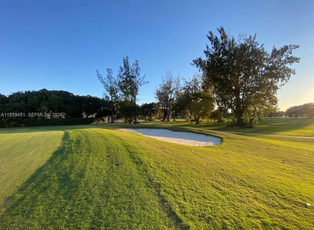 409 De Leon Dr Miami Springs, FL 33166