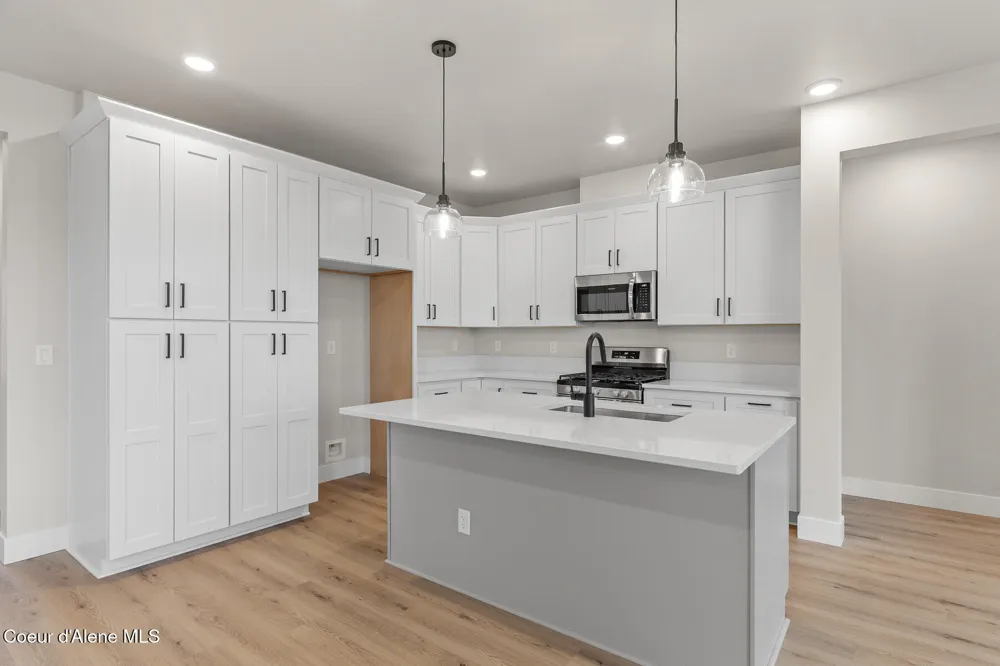 610 MOSCOW STREET Sandpoint, ID 83864