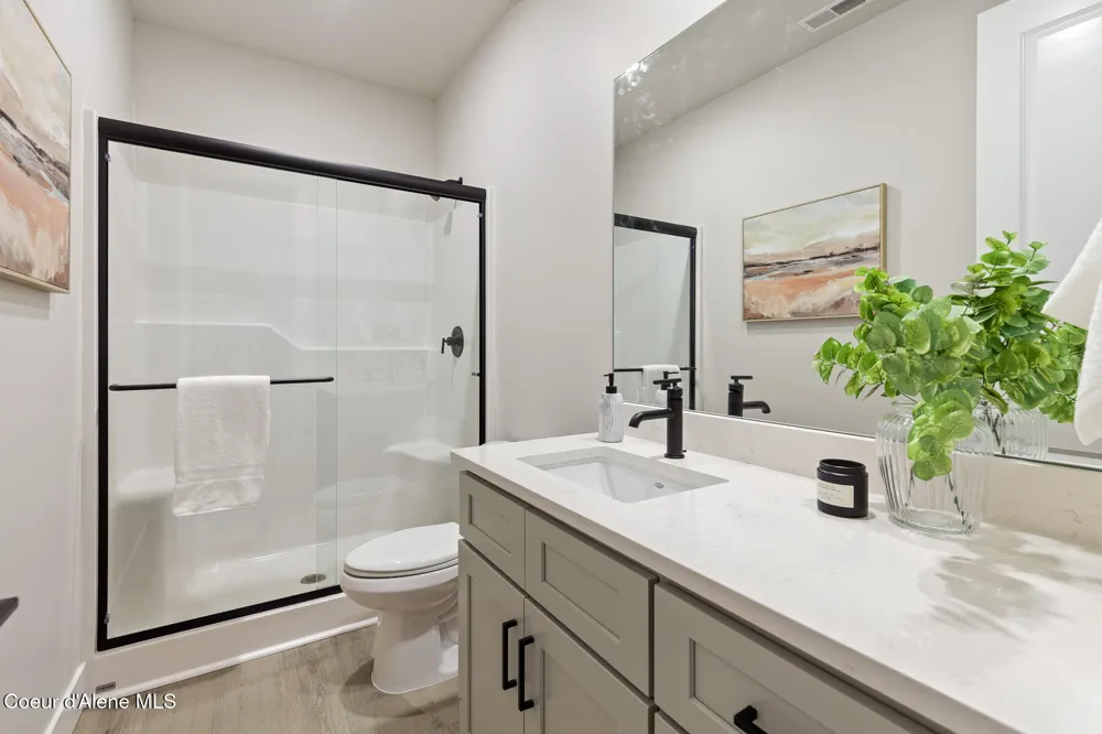 627 MOSCOW STREET Sandpoint, ID 83864