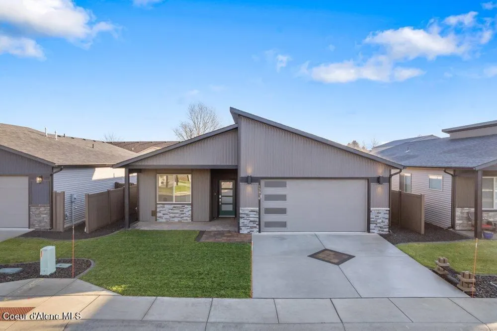 13916 Rainier Loop Rathdrum, ID 83858