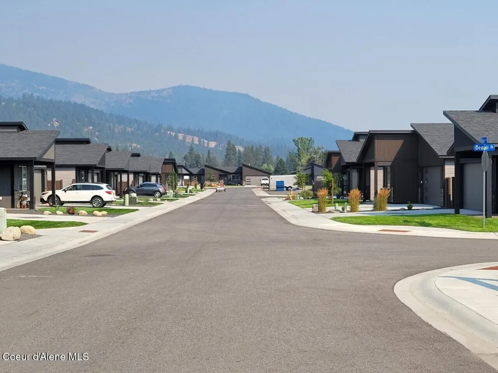 13916 Rainier Loop Rathdrum, ID 83858