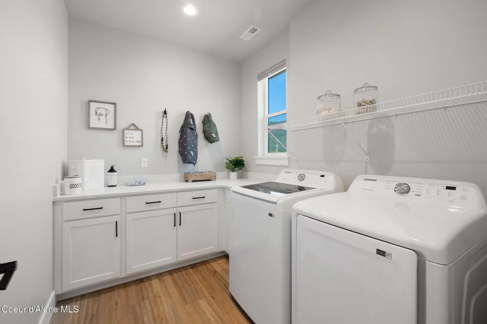 630 MOSCOW STREET Sandpoint, ID 83864