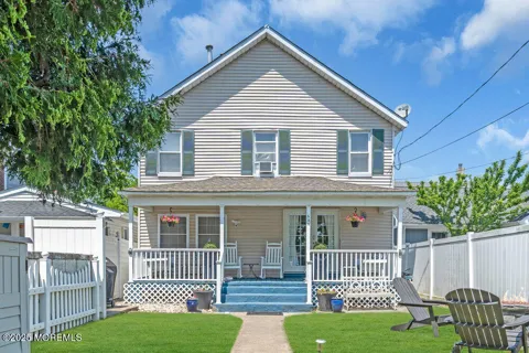 608 Lareine Avenue