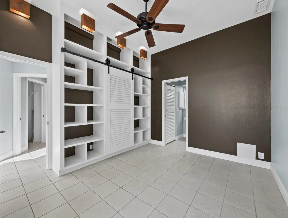 200 COCOANUT AVENUE #7 Sarasota, FL 34236