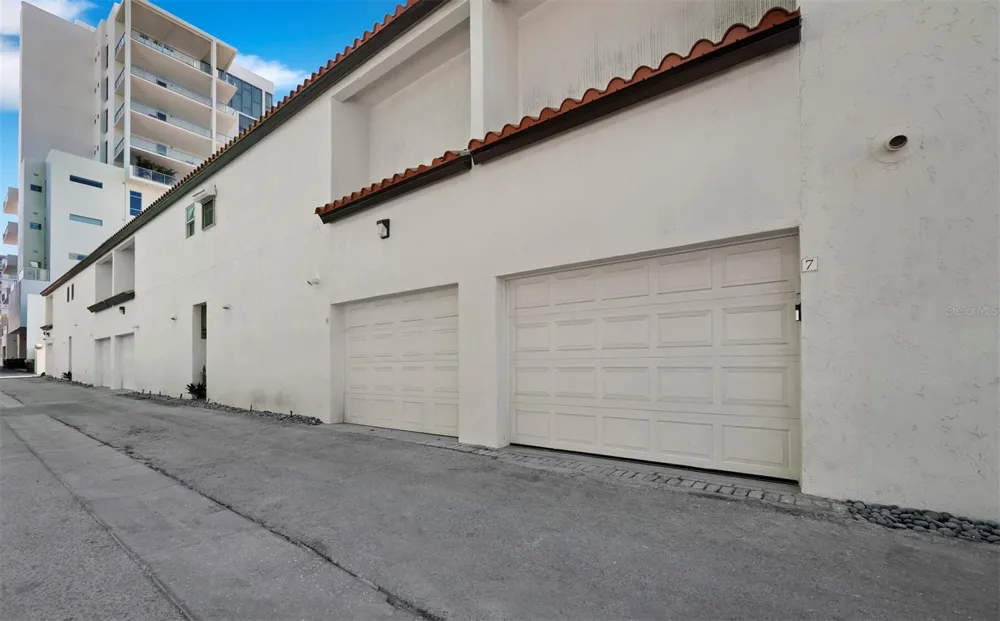 200 COCOANUT AVENUE #7 Sarasota, FL 34236