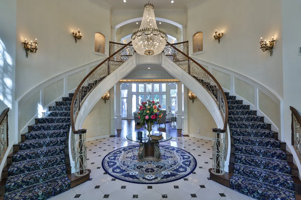 6805 Laurel Valley Drive Fort Worth, TX 76132