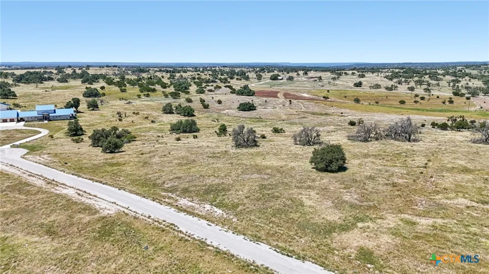 12 reeh rd Harper, TX 78631
