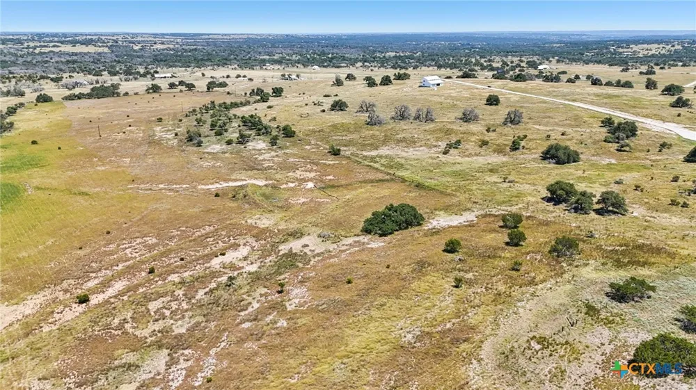 12 reeh rd Harper, TX 78631