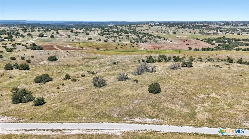 12 reeh rd Harper, TX 78631
