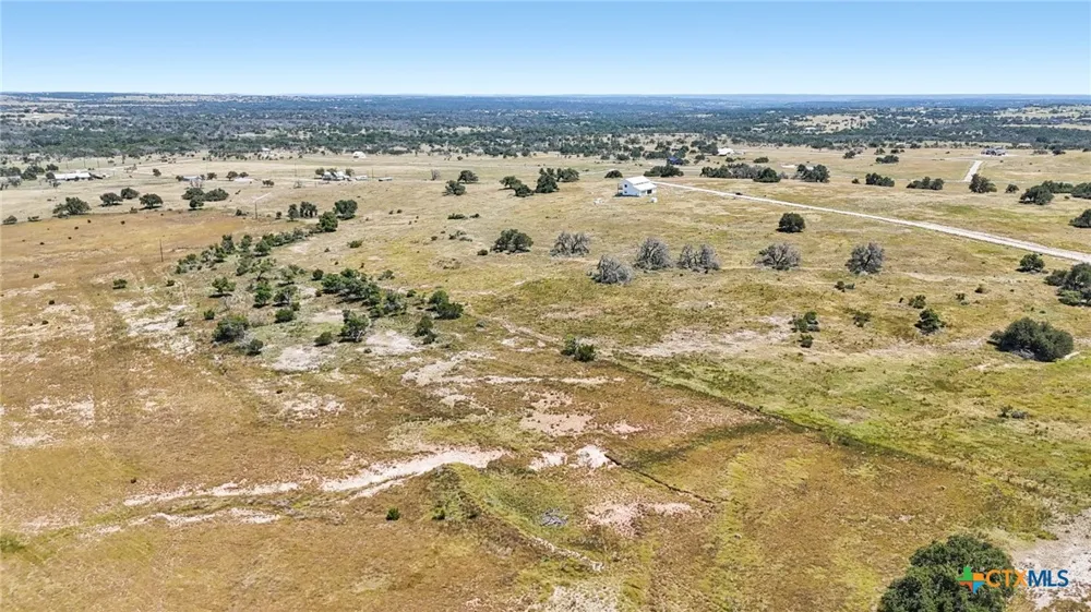 12 reeh rd Harper, TX 78631