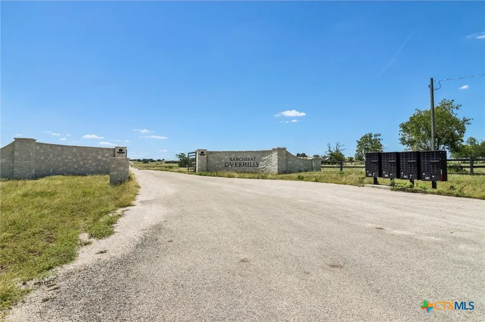 12 reeh rd Harper, TX 78631