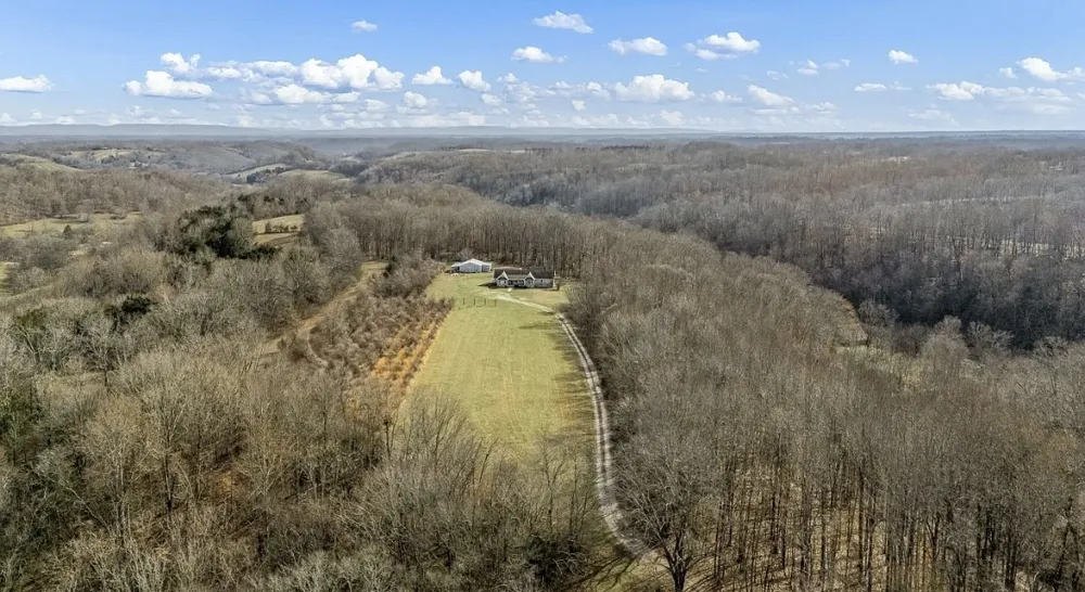 390 Paradise Ln Mulberry, TN 37359
