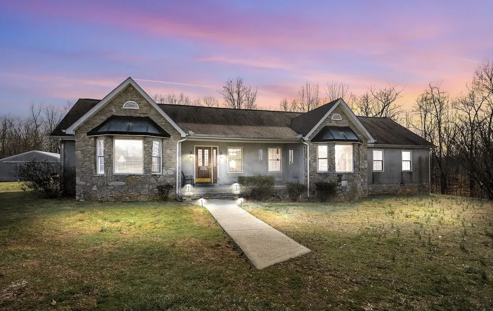 390 Paradise Ln Mulberry, TN 37359