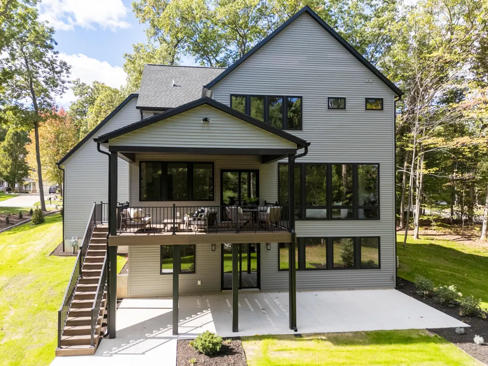 3750 Charlevoix Drive SE Grand Rapids, MI 49546