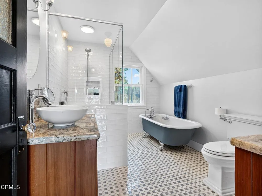 44900 Little Lake Road Mendocino, CA 95460