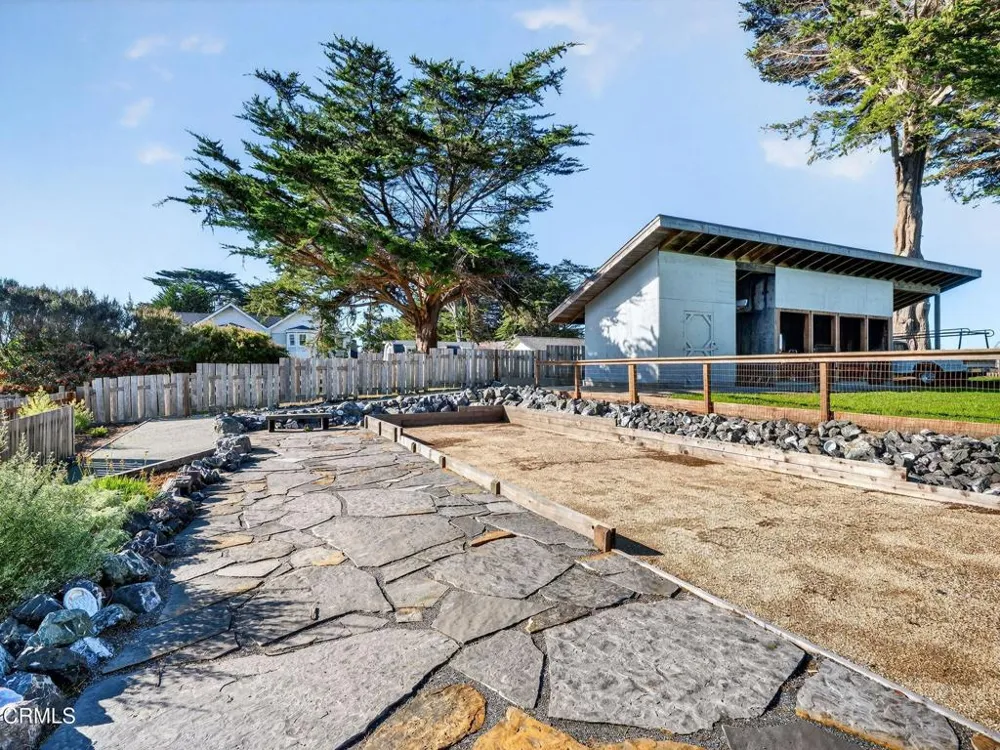 44900 Little Lake Road Mendocino, CA 95460