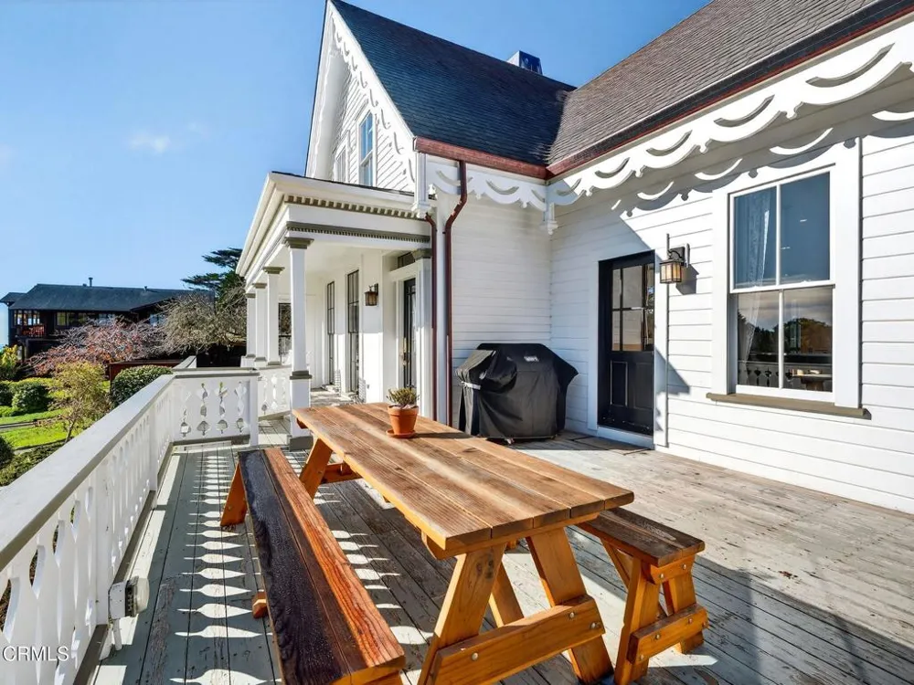 44900 Little Lake Road Mendocino, CA 95460