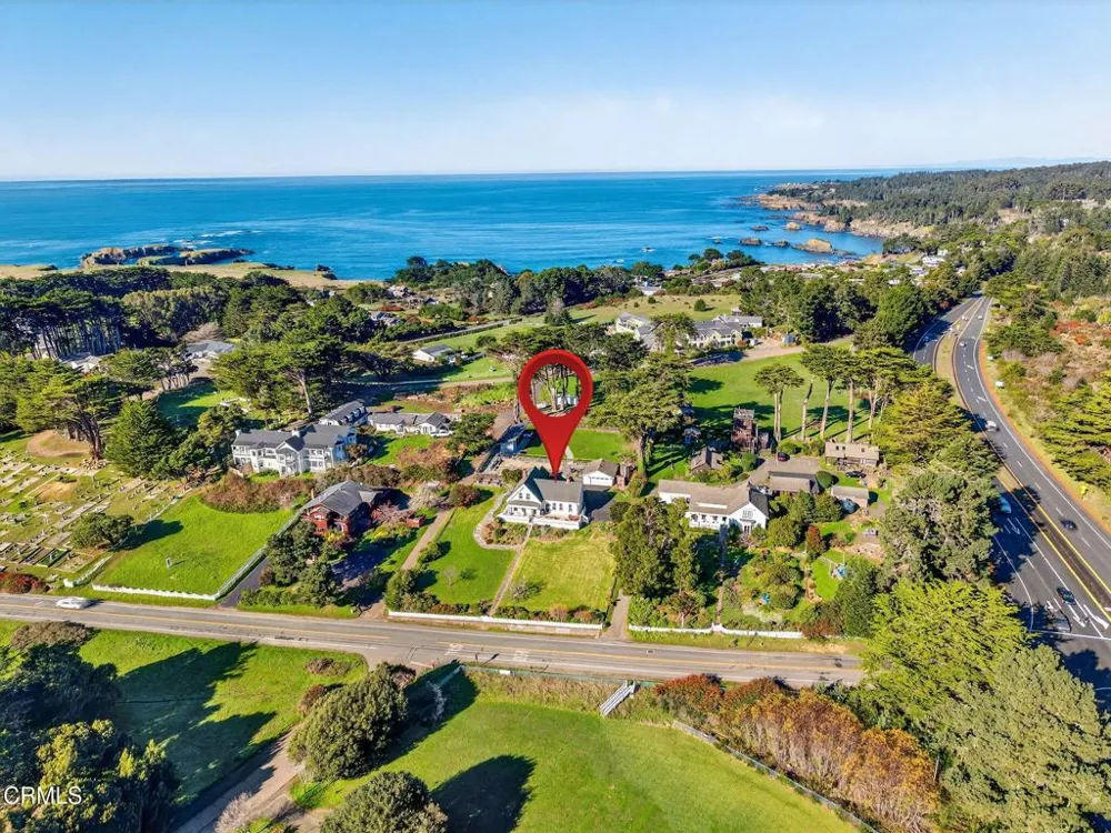 44900 Little Lake Road Mendocino, CA 95460
